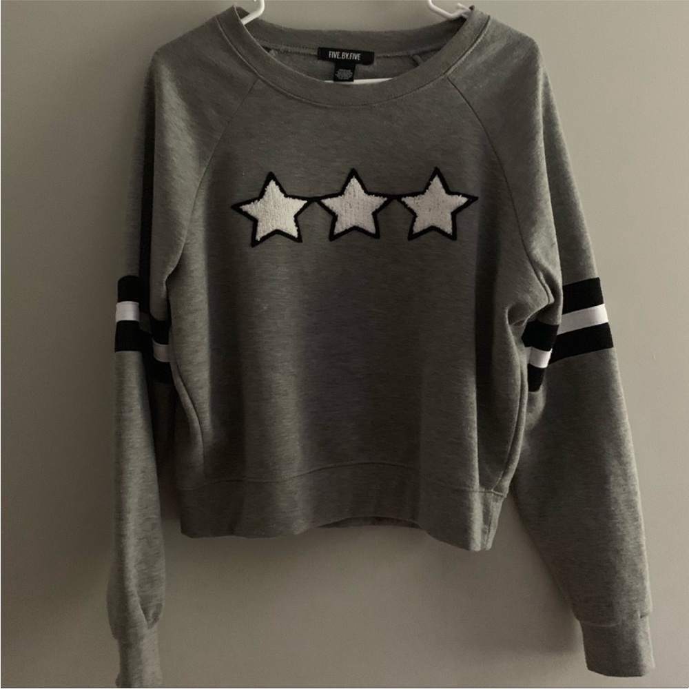Gray Star Sweatshirt